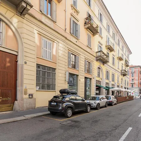 דירה Guesthost - Comfy Navigli מילאנו