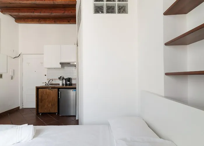 Guesthost - Comfy Navigli *