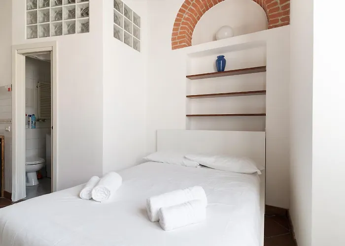 Guesthost - Comfy Navigli *